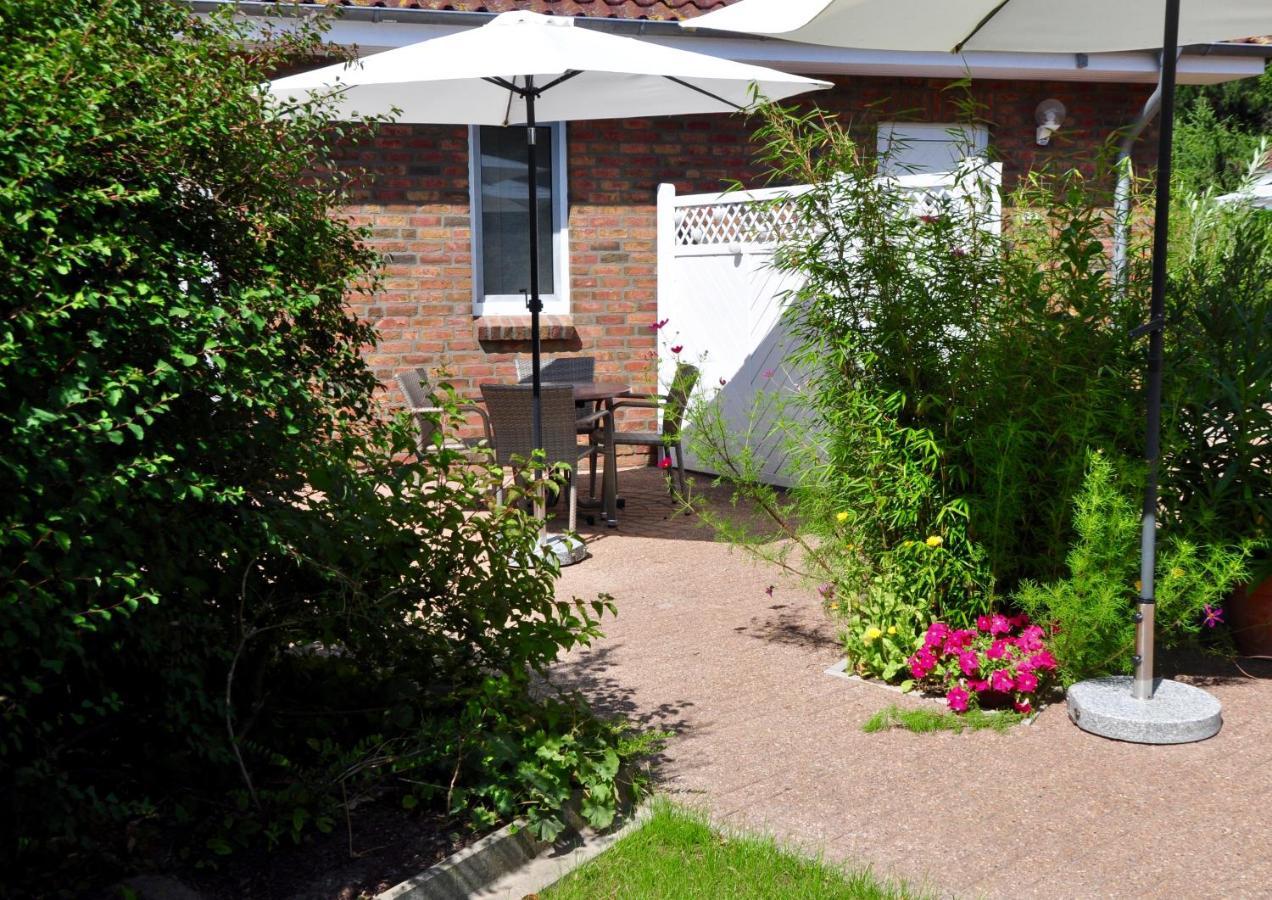 Ferienhaus Pension Sonnenblume Elmenhorst/Lichtenhagen Esterno foto